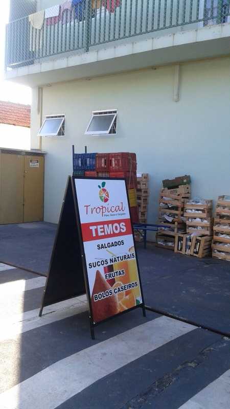 adesivos-para-freezer_adesivo-freezer-horizontal-cerveja_aplicacao-de-adesivo-para-freezer-vertical-paulo-de-faria